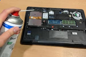 Imagen de Limpieza Profunda de Laptop